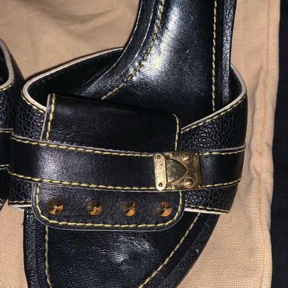 Woman’s Louis Vuitton pumps - Picture 5 of 12